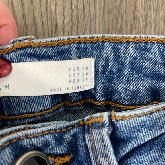 Zara Denim ankle jeans size 4 raw hem medium wash blue - Picture 5 of 15